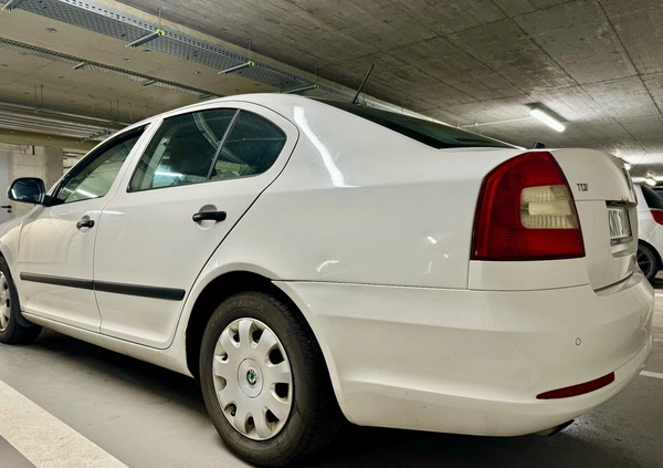 Skoda Octavia cena 13500 przebieg: 333000, rok produkcji 2011 z Bielsko-Biała małe 154